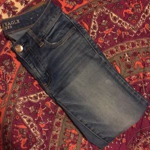 Medium Wash American Eagle Jeans